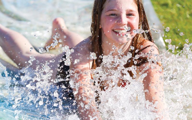 Water park activity fun with splash pad, inflatable water slides and more near Murfreesboro, Franklin and Nashville, TN