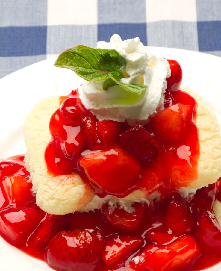 Enjoy delicious treat featuring locally grown strawberries at the Strawberry Jam Festival near Murfreesboro, TN