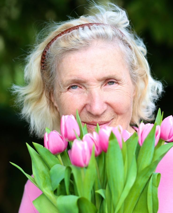 Granparents and garden enthusiasts will love the tulip fields at the Tennessee Tulip Festival near Nashville, TN