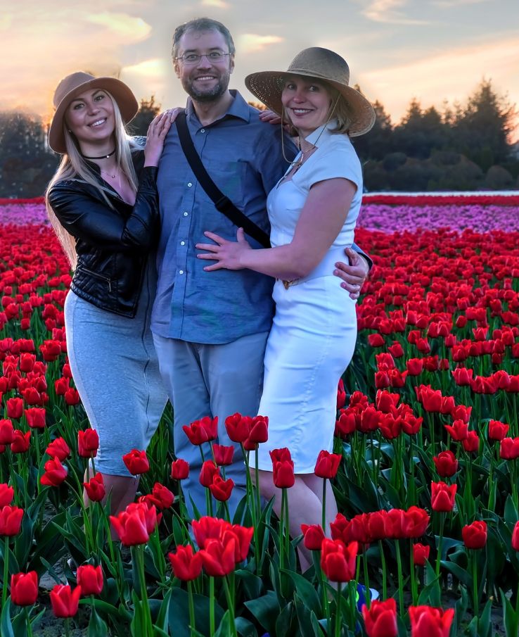 Girls day outing picking tulips at the Tennessee Tulip Festival located near Nashville, TN